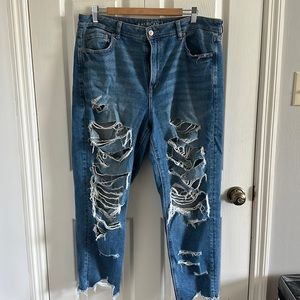 American Eagle Mom Jeans